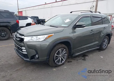 2018 Toyota Highlander Xle from USA, damaged, VIN 5TDJZRFH9JS811094